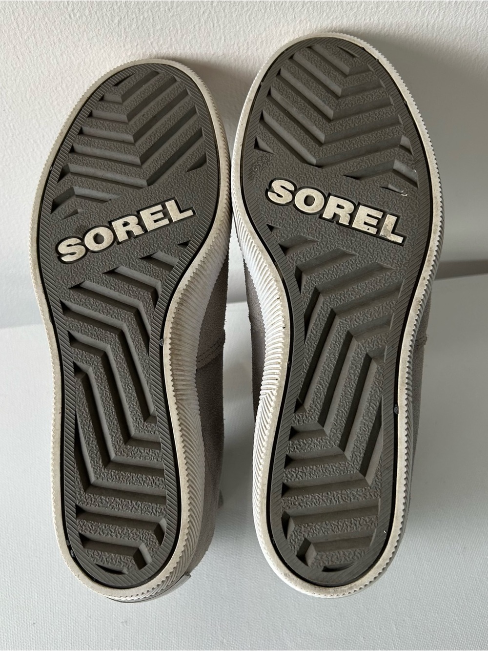 Sorel Out N About Boots Womens Size 9 US Gray Ankle Suede Leather Slip On NL4911 - Picture 5 of 11